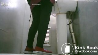 spy camera asian girl pee and shit.video_728