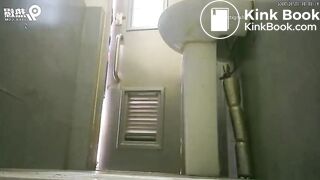 spy camera asian girl pee and shit.video_728