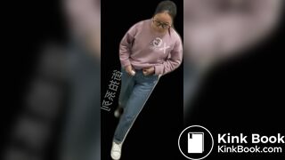 spy camera asian girl pee and shit.video_733