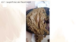 Movie trailer Eating shit !