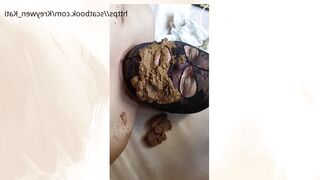 Movie trailer Eating shit !