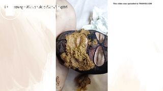 Movie trailer Eating shit !