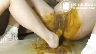 Scat foot..