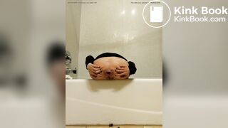 Shits in the bathroom - video 2