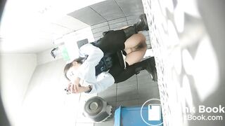 spy camera asian girl pee and shit.video_480