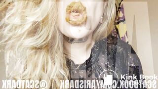 @scatdark chewing shit