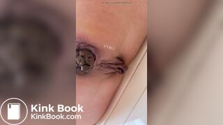 My blonde girlfriend shits in my hand