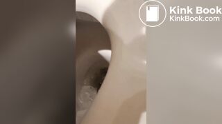 Cute girl poop scene046