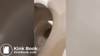 Cute girl poop scene046