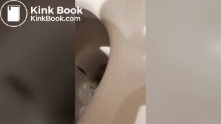 Cute girl poop scene046