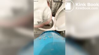 Fat ass Pawg bbw drops a big log