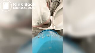 Fat ass Pawg bbw drops a big log