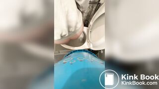 Fat ass Pawg bbw drops a big log