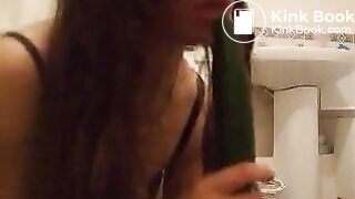 A good cucumber for a good poop