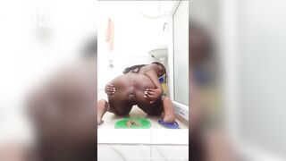 Ebony shitting - video 59