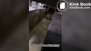 spy camera asian girl pee and shit.video_476