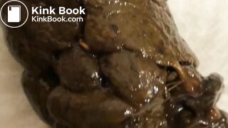 Hot girl shitting - video 121
