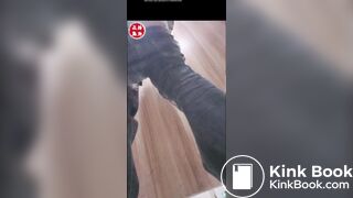 偷拍美女拉屎