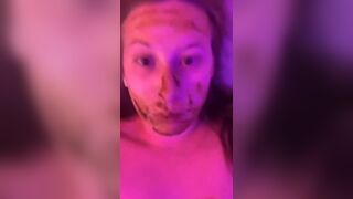 Scat whore loves her shit (low quality)