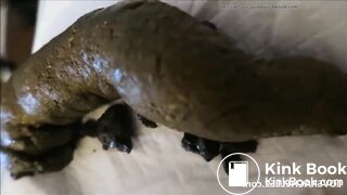 Women sexy that do the huge shits on the floor