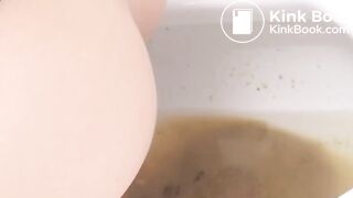 Japanese woman's toilet scene - video 120