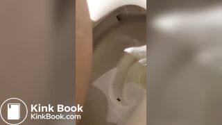 Cute girl poop scene048