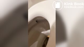 Cute girl poop scene048