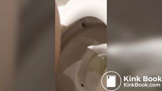 Cute girl poop scene048