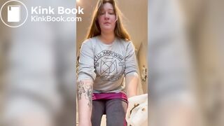 British Pawg Messes Yoga Pants