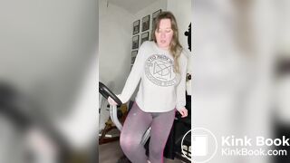British Pawg Messes Yoga Pants