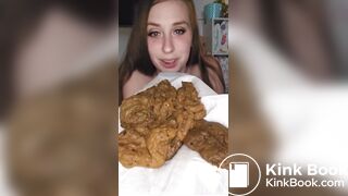 Hot girl shitting - video 53