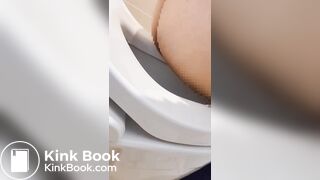 Cute girl poop scene047