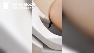 Cute girl poop scene047