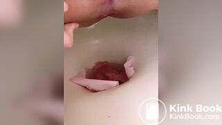 Cute girl poop scene041