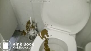 SPY amazing girl misses and spreads hot diarrhea