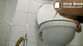 SPY amazing girl misses and spreads hot diarrhea