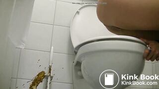 SPY amazing girl misses and spreads hot diarrhea