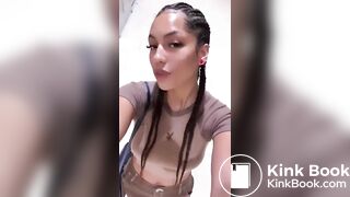 Hot girl shitting - video 98