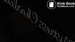 Caga e insulta il suo schiavo