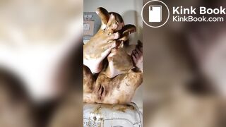 dirty mom loves scat play