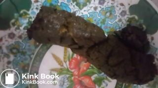Sexy Girl Pooping on plate