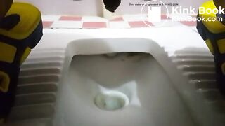 Sexy Girl Pooping on plate