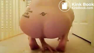 One of my favorite scat girl shitting in hallway