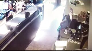 woman throws her poop at restaurant