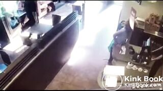 woman throws her poop at restaurant