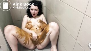 Brunette poops, smears and masturbates