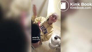 Best friends pooping together