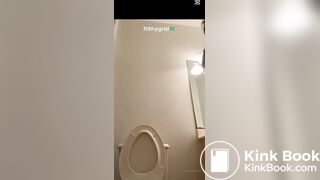 Thicc latina dropping a turd