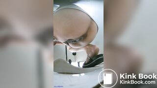 Chinese girl poop 3 - video 3