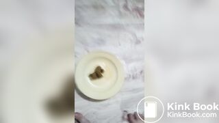 Hot girl shitting on plate - video 6